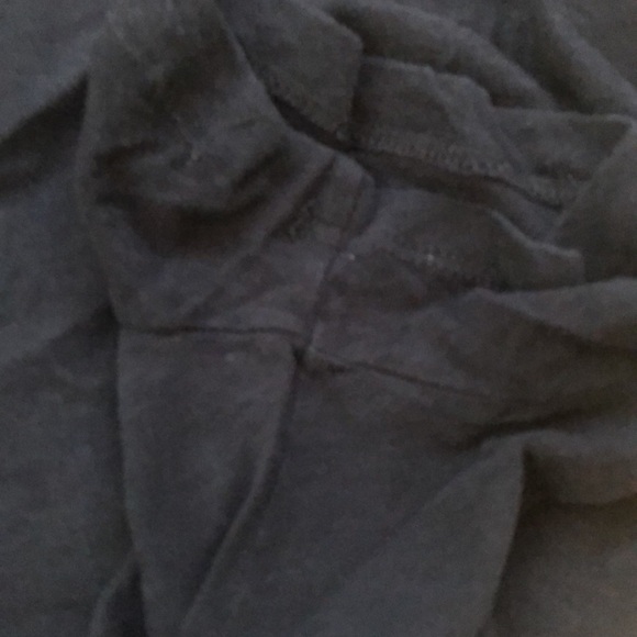 Madewell Whisper Cotton V-Neck w/ Pocket Black Cotton Tee w/ Front Pocket - Picture 11 of 12